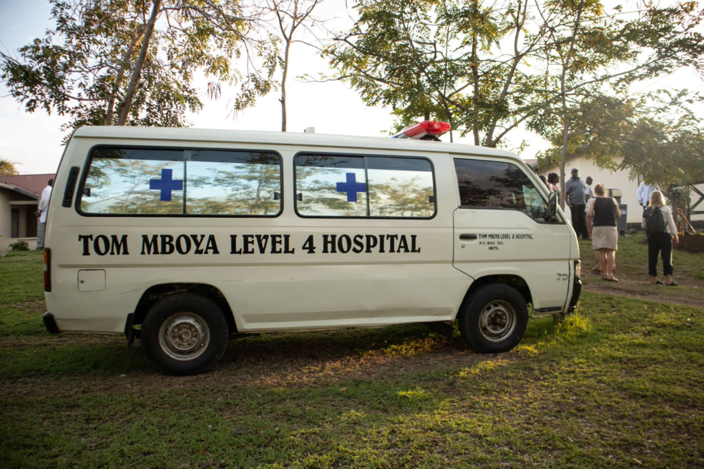 Tom Mboya ambulansbil. Foto: Sofia H Berggren