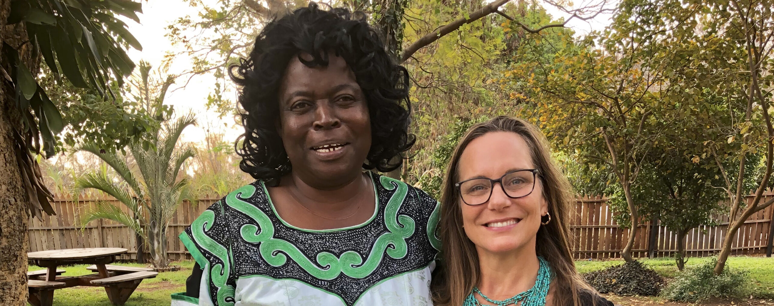 Bild på Gertrude Gumbo och Shannon Lövgren